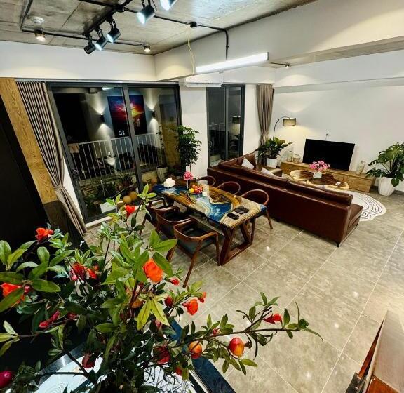 Chung Cư 2 Phòng Ngủ đầy đủ Tiện ích   Bể Bơi Miễn Phí   Trung Tâm Bãi Cháy