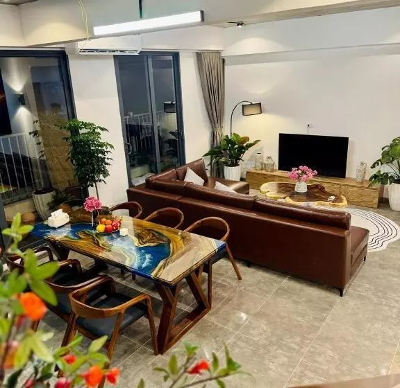Chung Cư 2 Phòng Ngủ đầy đủ Tiện ích   Bể Bơi Miễn Phí   Trung Tâm Bãi Cháy