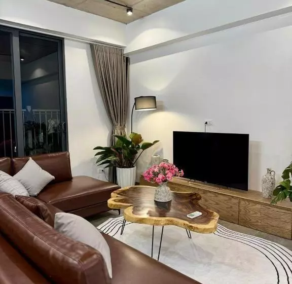 Chung Cư 2 Phòng Ngủ đầy đủ Tiện ích   Bể Bơi Miễn Phí   Trung Tâm Bãi Cháy