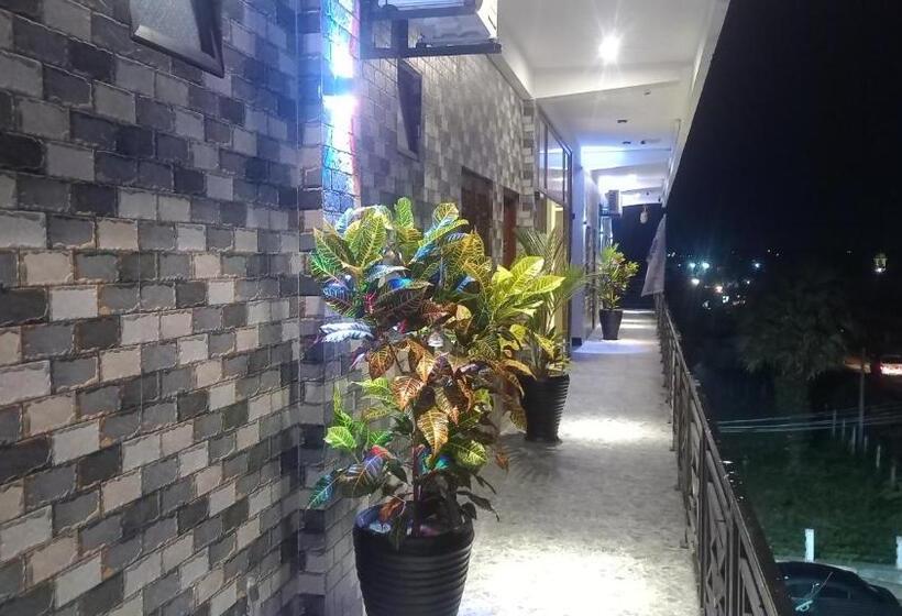 فندق Elil Thankagam