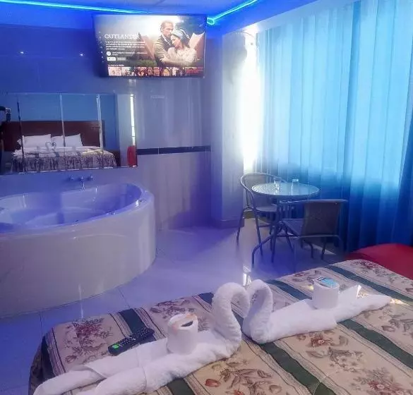 هتل Hostal Sinaloa Inn