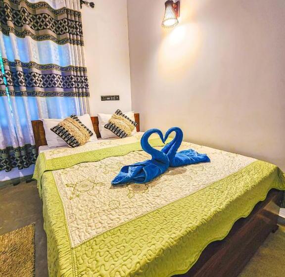 فندق Traget Safari Home Stay