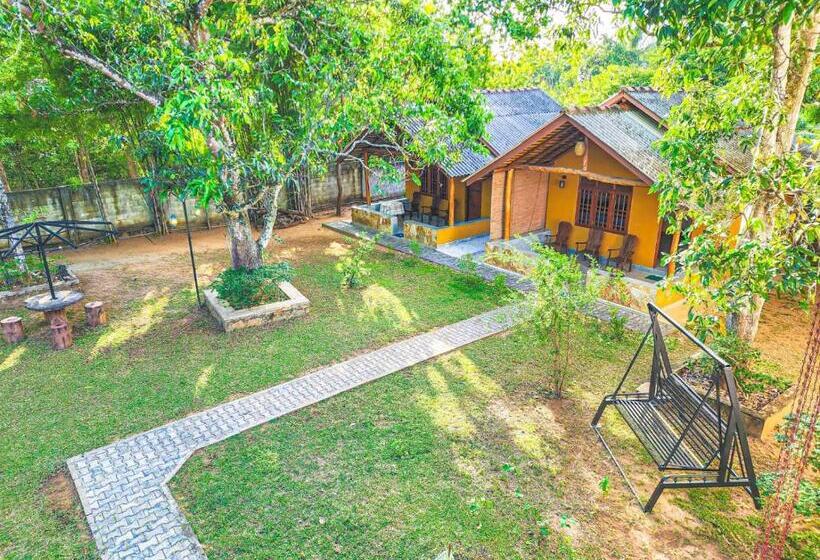 فندق Traget Safari Home Stay