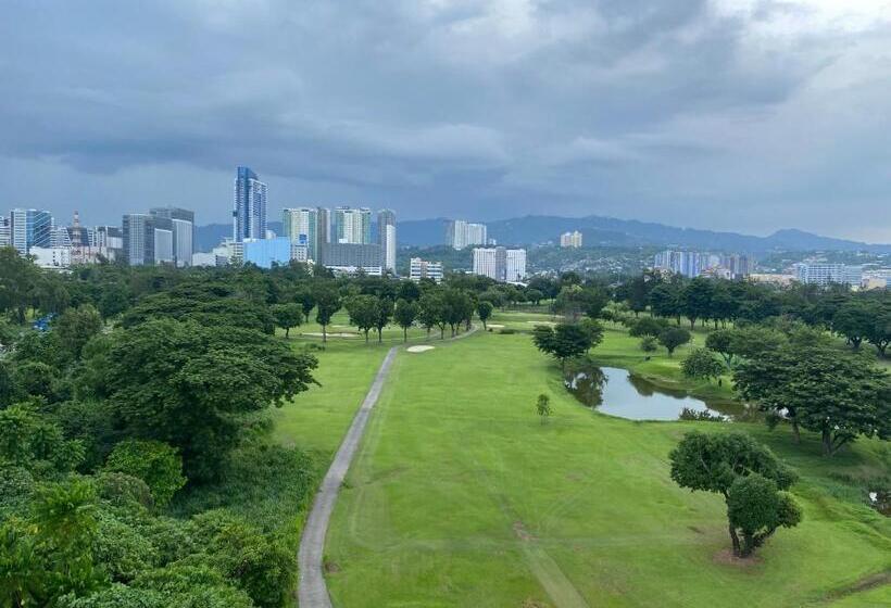 One Oasis Condotel By Dhebs