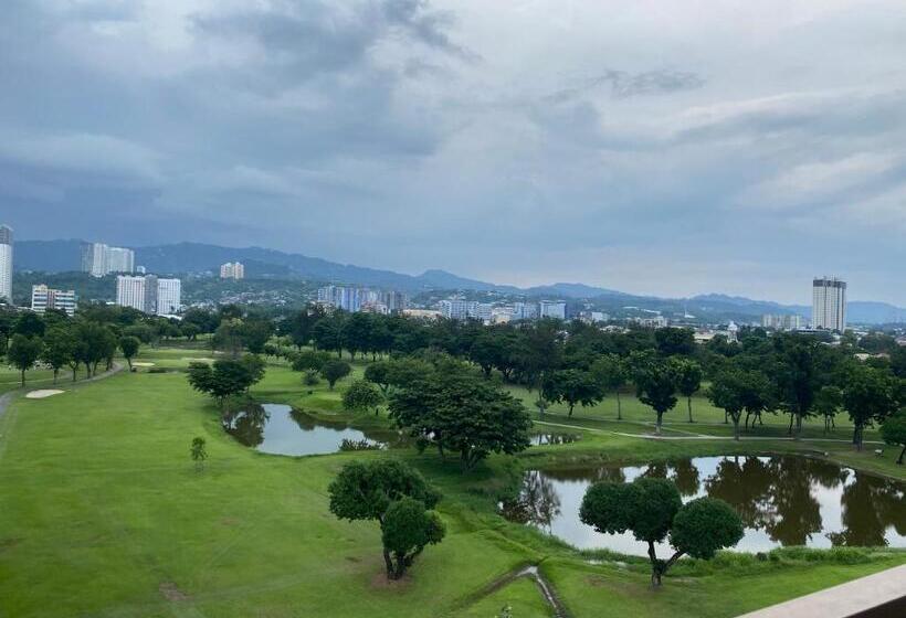 One Oasis Condotel By Dhebs