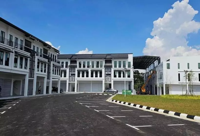 Roxy Hotel Siniawan