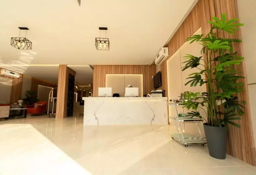 نصف الموسم للشقق المخدومة