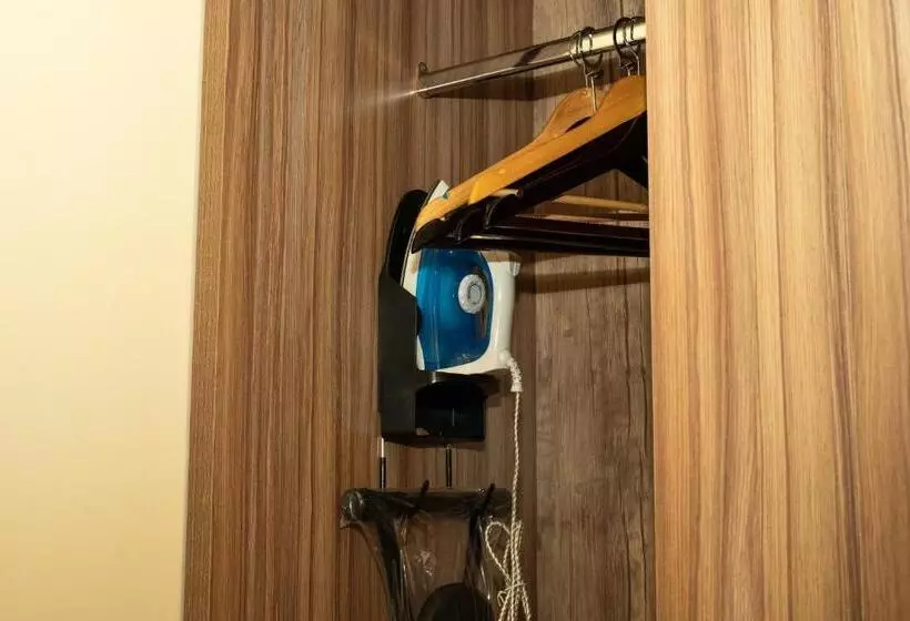 نصف الموسم للشقق المخدومة