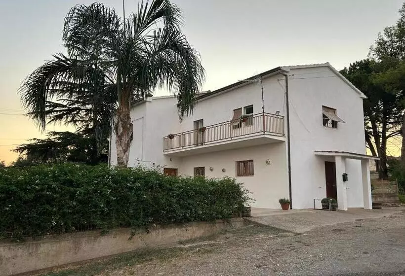 Aamiaismajoitus (B&B) Masseria Novelli