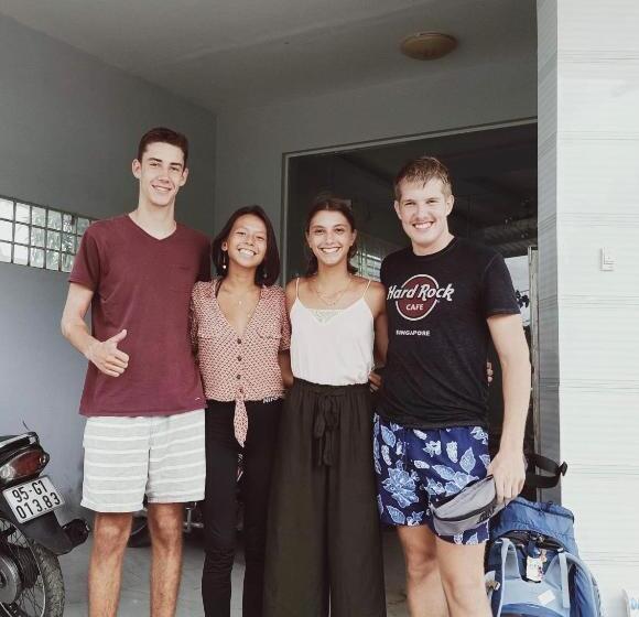 تختخواب و صبحانه Nhà Nghĩ Thanh Bình