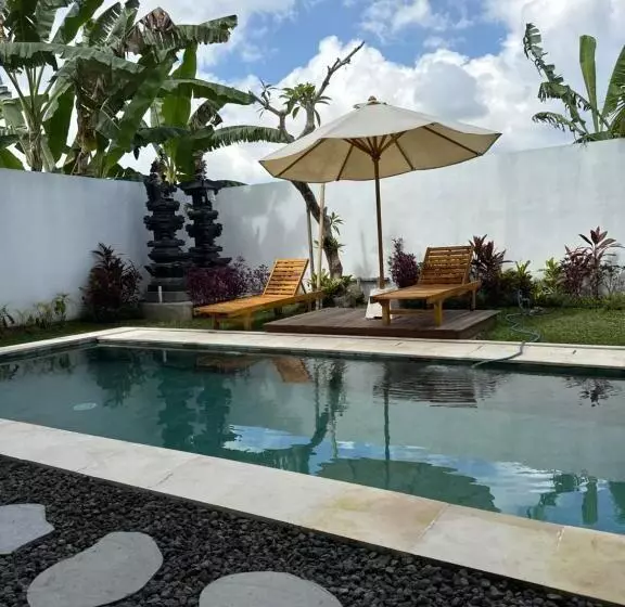 Aamiaismajoitus (B&B) Nyoman House