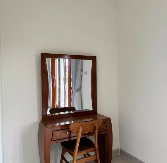 Aamiaismajoitus (B&B) Nyoman House