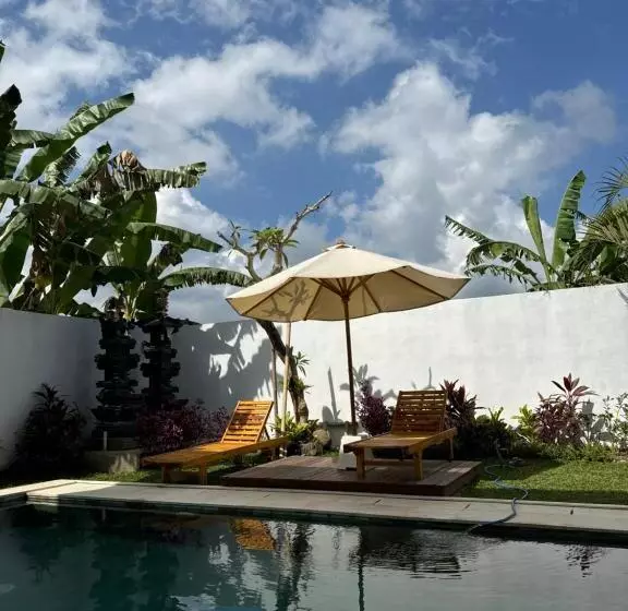 Aamiaismajoitus (B&B) Nyoman House