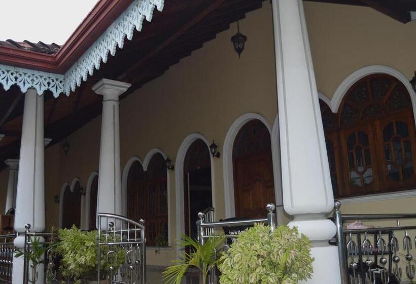 Bed and Breakfast The 489 Residence