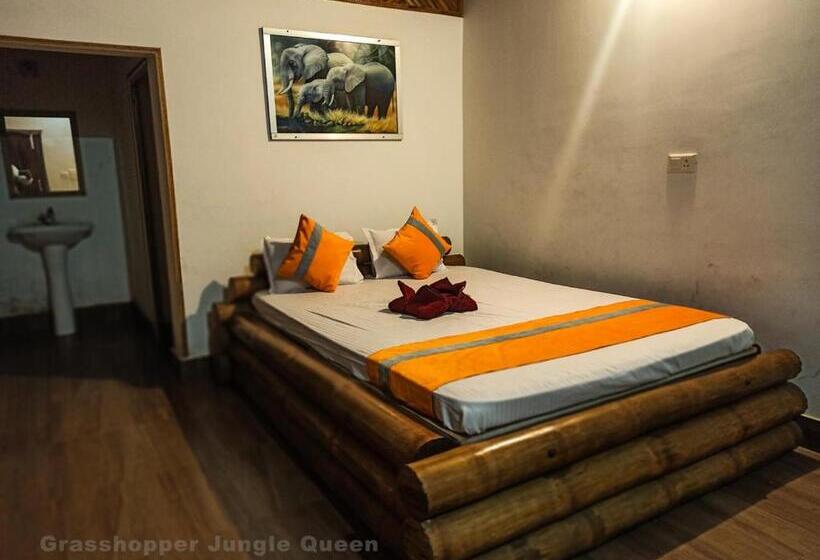 Grasshopper Jungle Queen Resort