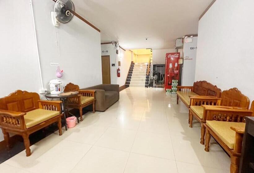 호텔 โรงแรมเพ็ญพิศ