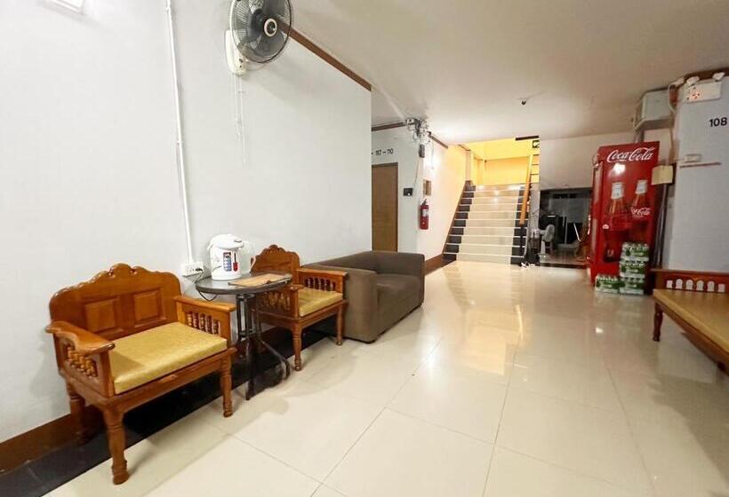 호텔 โรงแรมเพ็ญพิศ