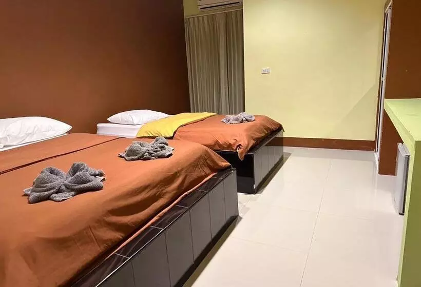 ホテル โรงแรมเพ็ญพิศ