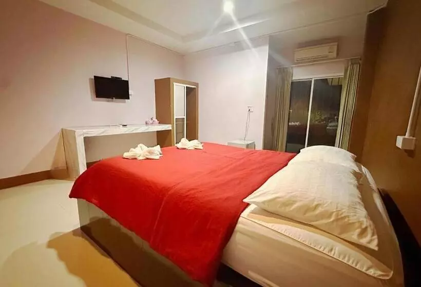 ホテル โรงแรมเพ็ญพิศ