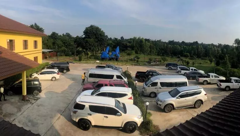 ホテル โรงแรมเพ็ญพิศ