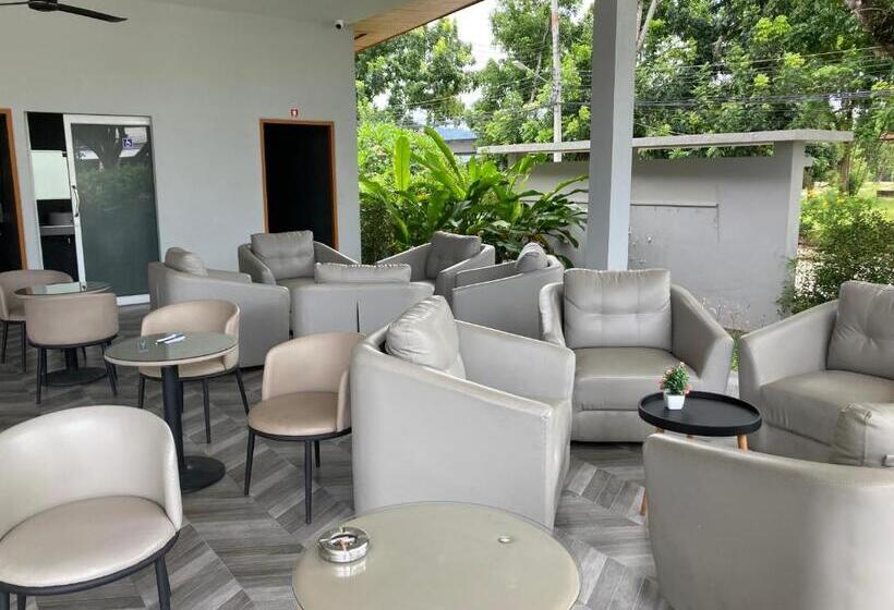 酒店 Andaman Pool Inside Boutique