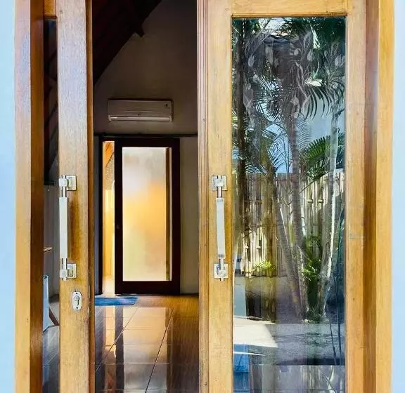 هتل Lagom Guest House