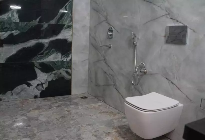 ホテル Maulyar Forest Resort