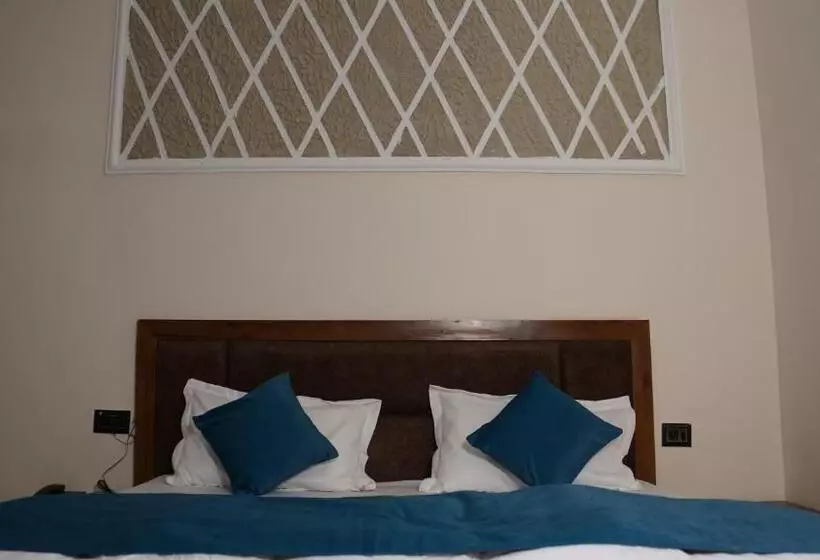 ホテル Maulyar Forest Resort