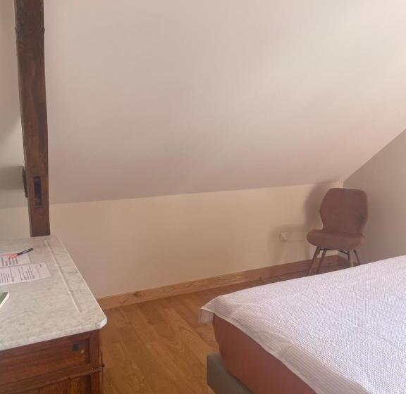 פנסיון Chambres Privées Au Dessus Du Restaurant Nuances