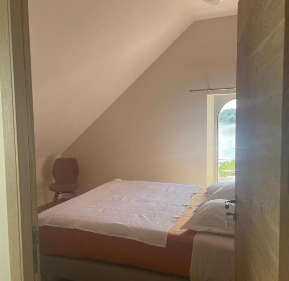 פנסיון Chambres Privées Au Dessus Du Restaurant Nuances