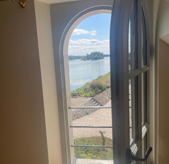 פנסיון Chambres Privées Au Dessus Du Restaurant Nuances