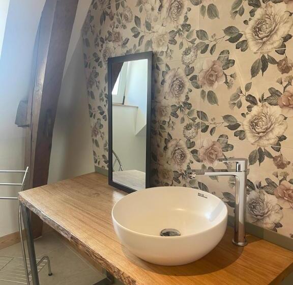 פנסיון Chambres Privées Au Dessus Du Restaurant Nuances