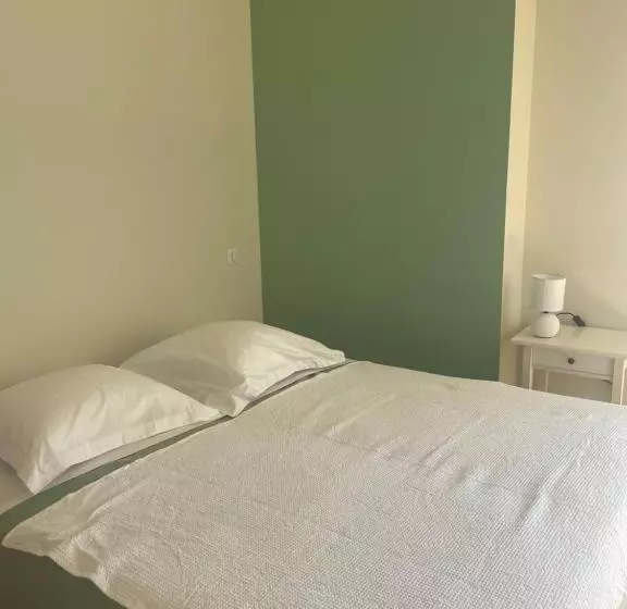 Majatalo Chambres Privées Au Dessus Du Restaurant Nuances