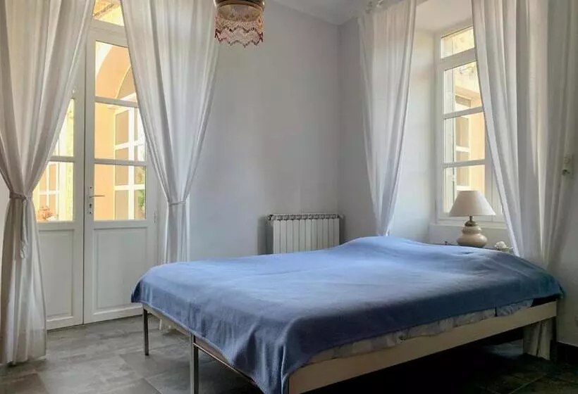 Majatalo Château Meilhen