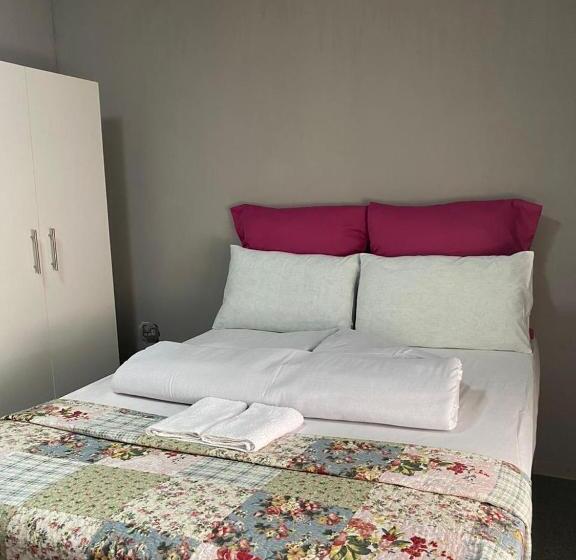 Pension Contractors Accommodation At Pio Guest House