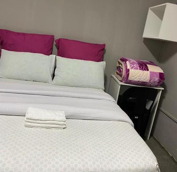 Pension Contractors Accommodation At Pio Guest House