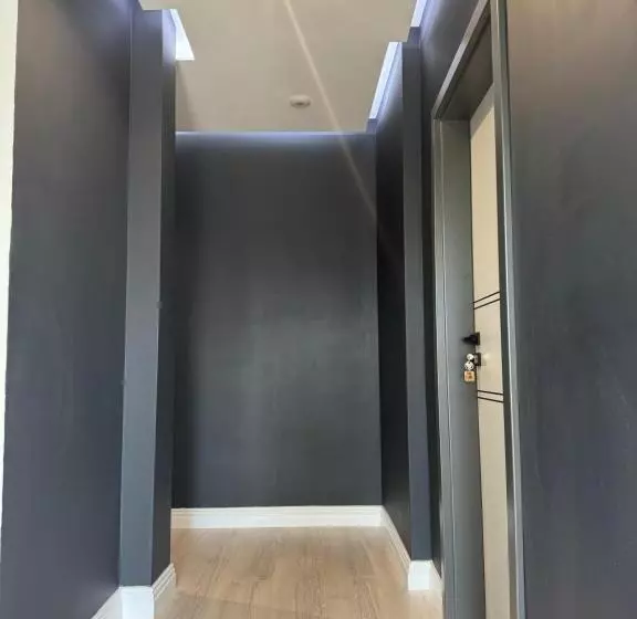 پانسیون The Cube