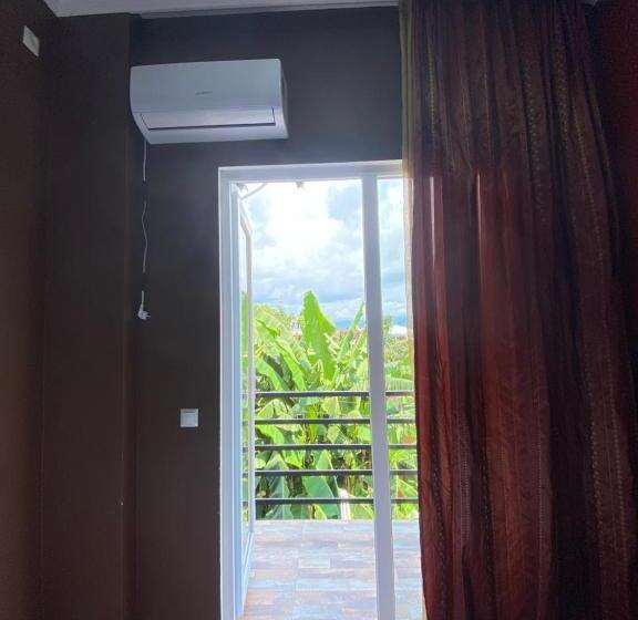 پانسیون Totoro