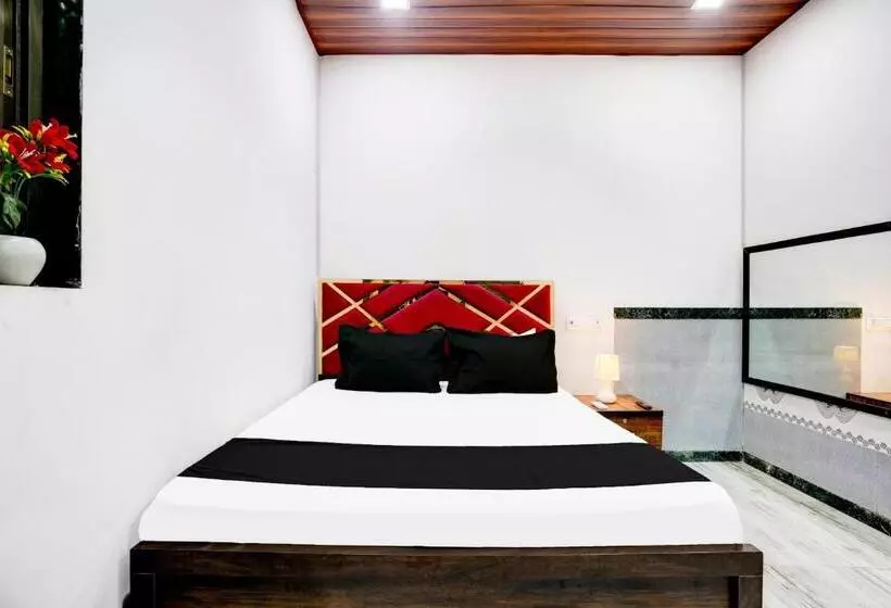 Spot On Hotel Yatri
