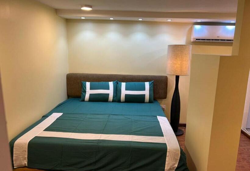 تختخواب و صبحانه Rooftop Rooms