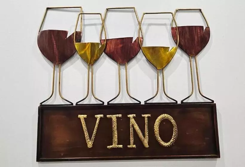 تختخواب و صبحانه Serenity Inn