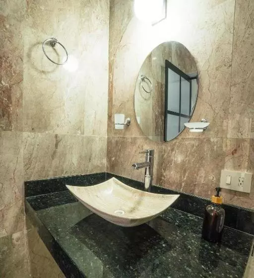 Hotelli Casa Leovi