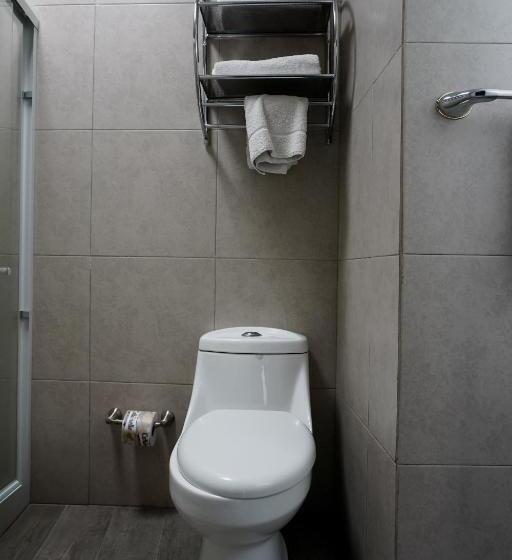 هتل کپسول Casa Barcelona San Luis Potosí