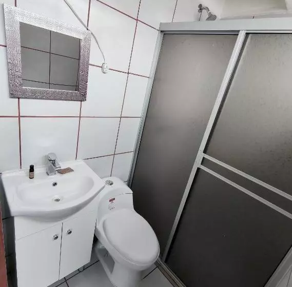 هتل کپسول Casa Barcelona San Luis Potosí