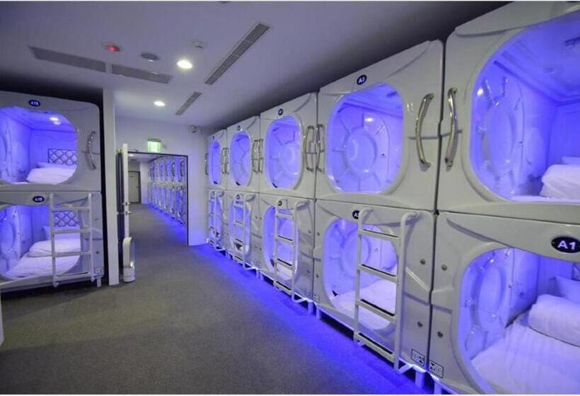 Hotel a Capsule Jianpuke Space Capsule Backpacker Hostel