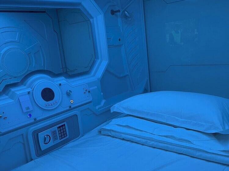 Hotel a Capsule Jianpuke Space Capsule Backpacker Hostel
