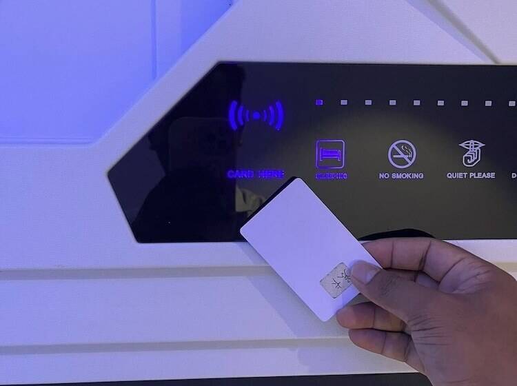 Hotel a Capsule Jianpuke Space Capsule Backpacker Hostel