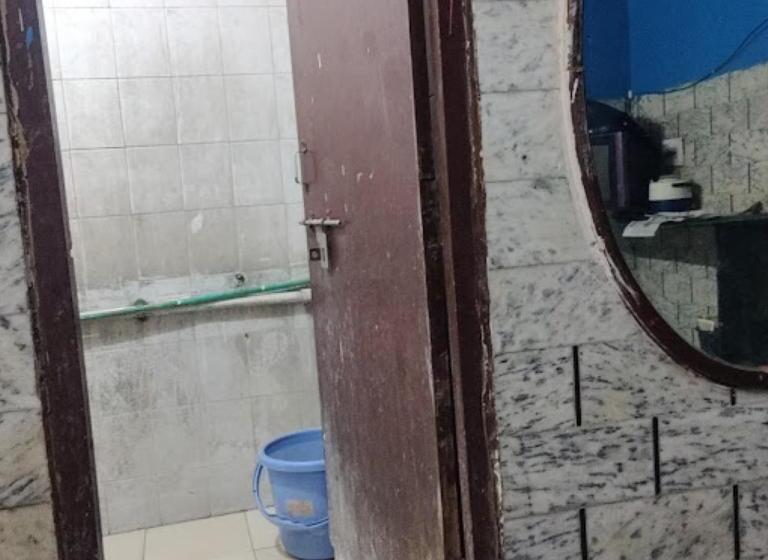 ホテル Neelkanth Palace Ahmedabad