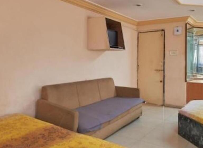 ホテル Neelkanth Palace Ahmedabad