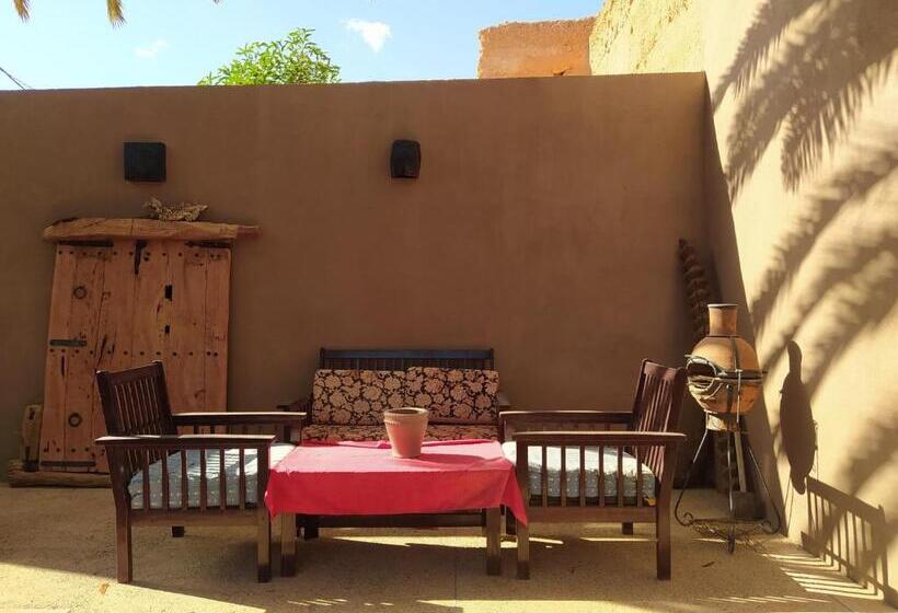 پانسیون Le Petit Yucca   Chambre Groovy